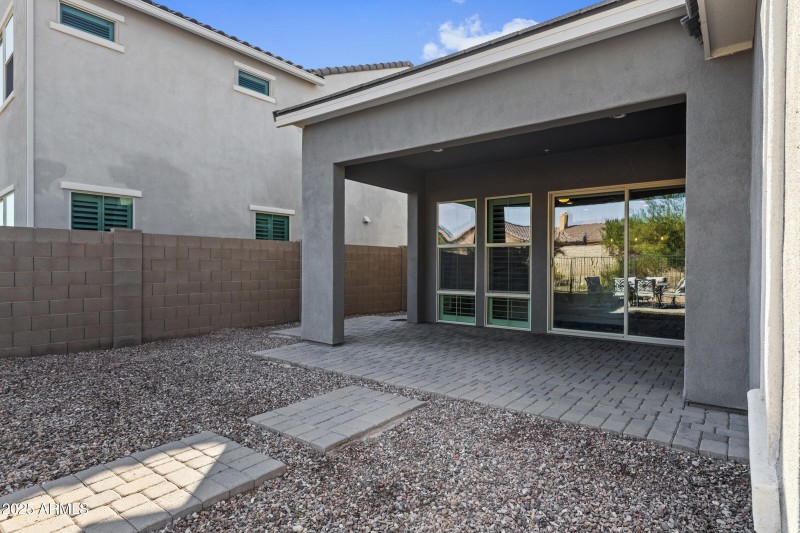 12090 W Peak View Rd-39