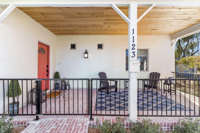 5-web-or-mls-CL100261-A