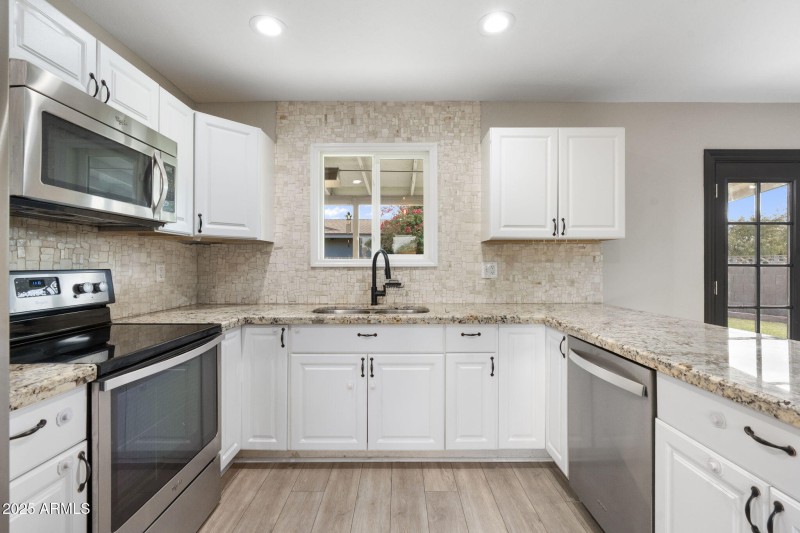 9-web-or-mls-DSC00614 copy (1)