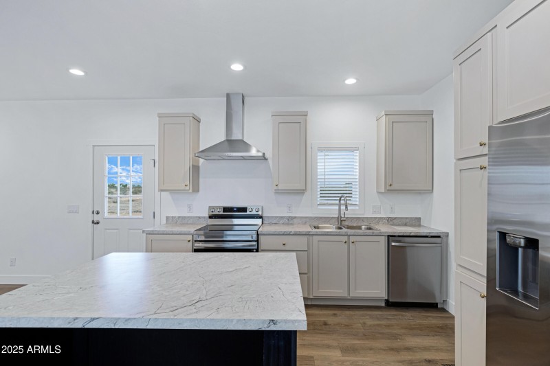 36512 W Whitton Ave-9