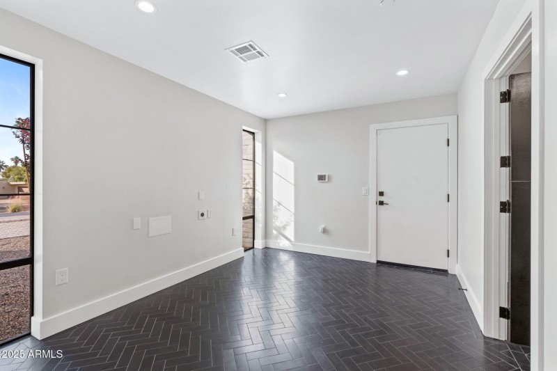 39-web-or-mls-3842-e-san-miguel-ave