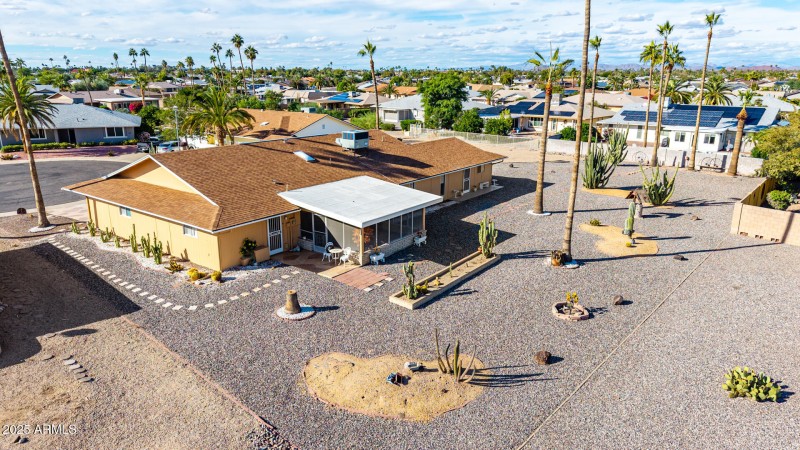 45 - Spanish Garden Drone