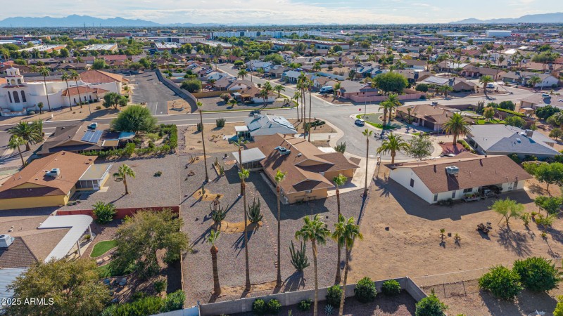 48 - Spanish Garden Drone