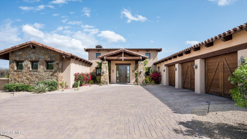 05-8454ELeaningRockRd-5