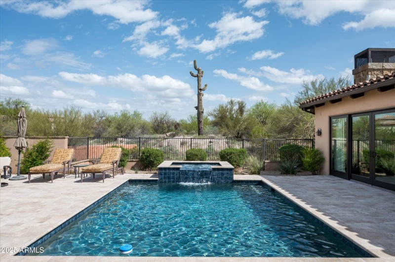 44-8454ELeaningRockRd-44