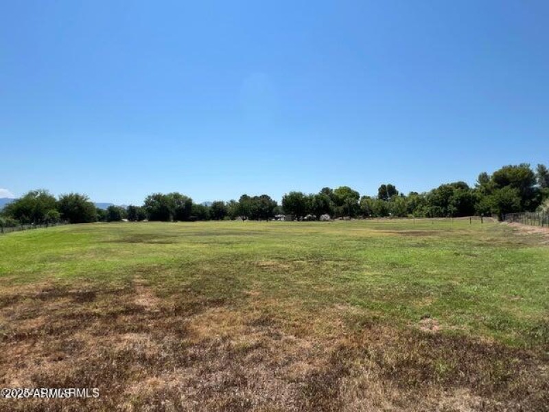 726 E. Riverglen Dr..jpg-23