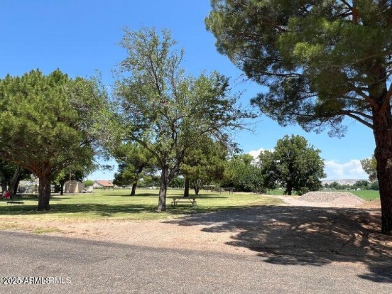 726 E. Riverglen Dr..jpg-9