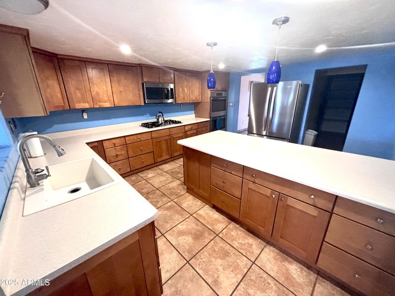 230 W 1st Ave Kitchen 1