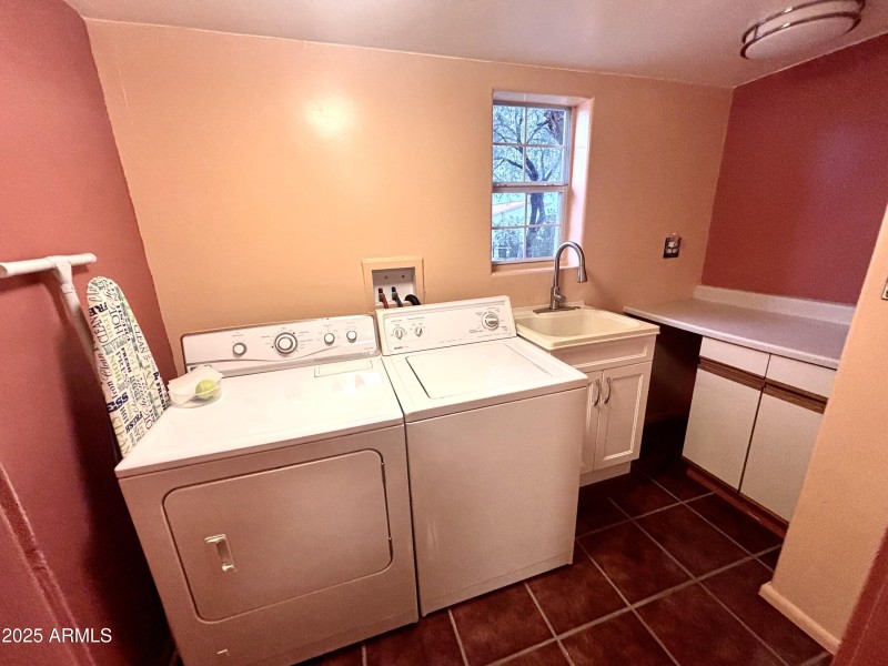 230 W 1st Ave Laundry Room