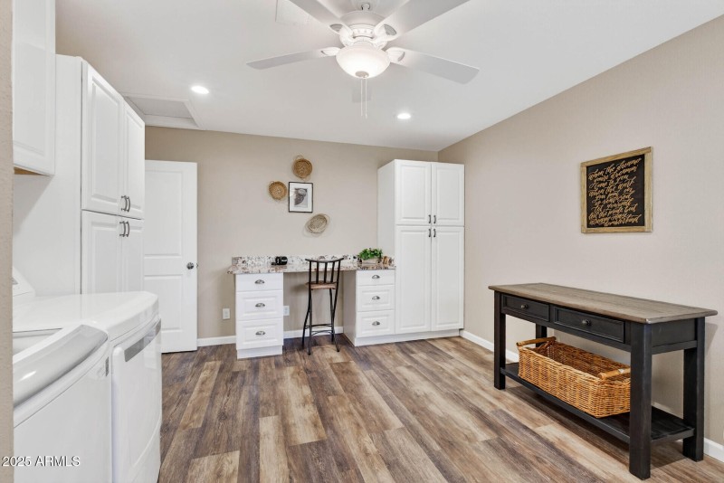 bonus Office/Craft/Laundry Rm updated!