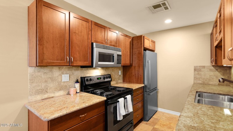 8-web-or-mls-P1309930