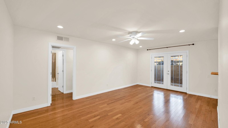 16-web-or-mls-P1309881