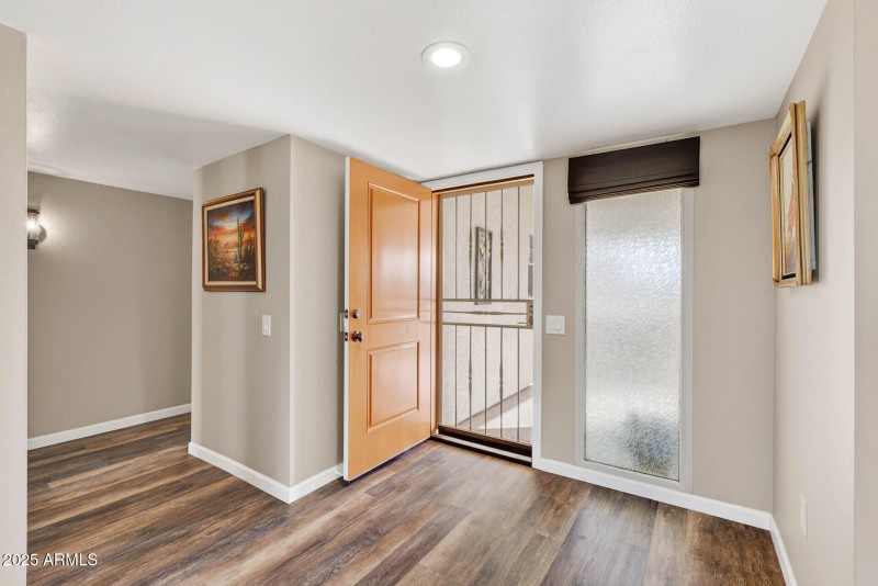 Foyer towards Bedroom Hallway