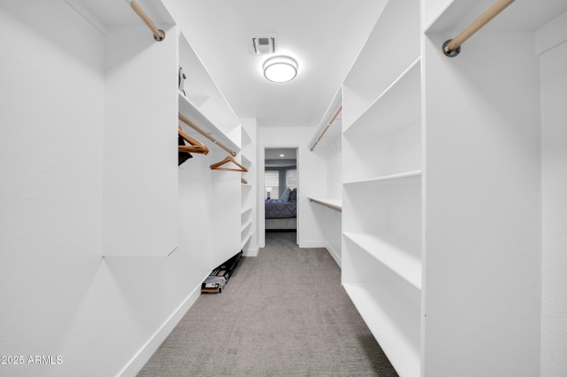 10617 W Daley Ln VT 5