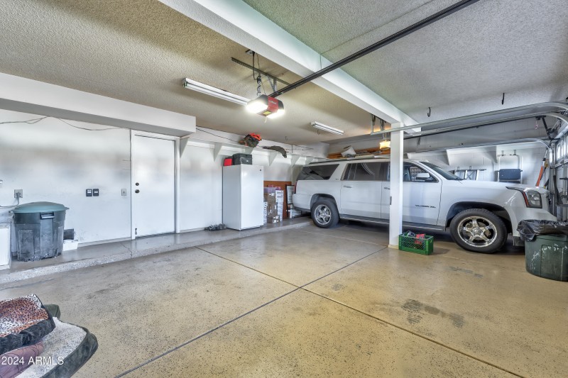 Voltaire Dr Interior - 20