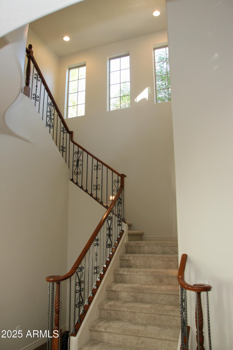 Entry staircase