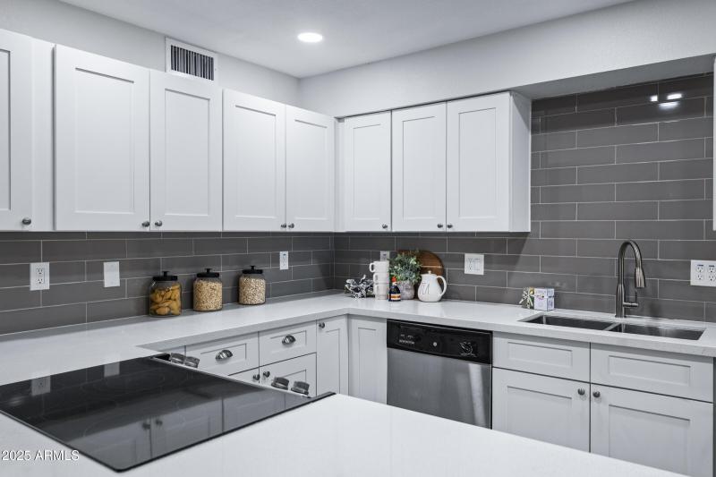 608 S Revolta Cir-13