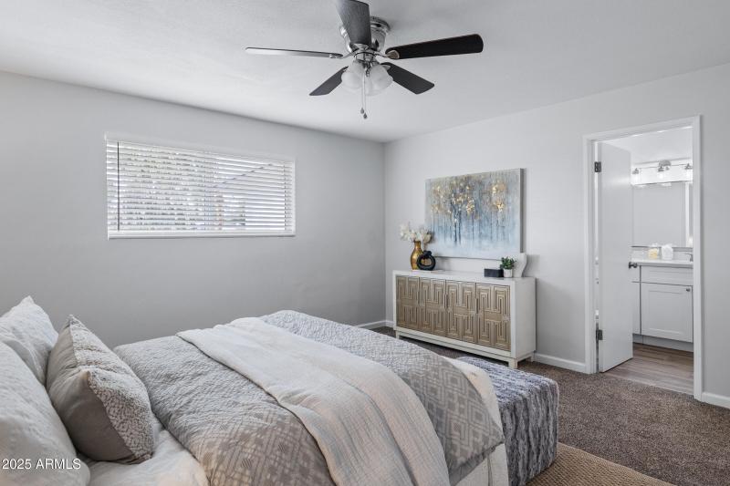 608 S Revolta Cir-32