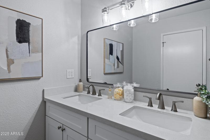 608 S Revolta Cir-33