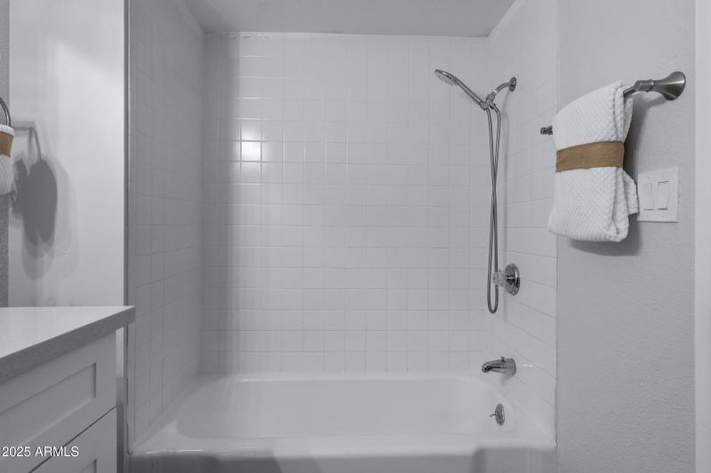 608 S Revolta Cir-34