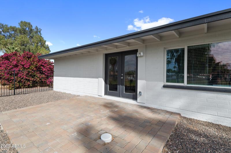 608 S Revolta Cir-42