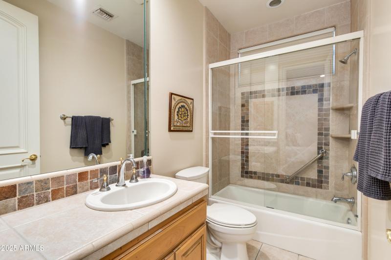 47-Camino Sin Nombre