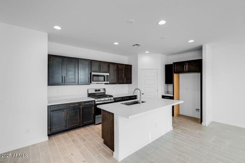 25212 N 165TH Lane - Ready Now!