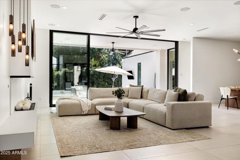 Great Room with Fireplace