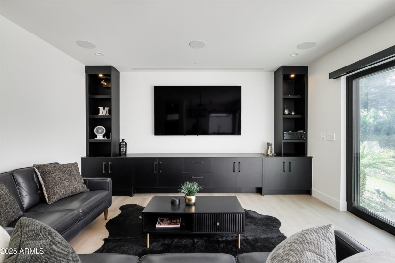 Detached Guest House with Built-Ins