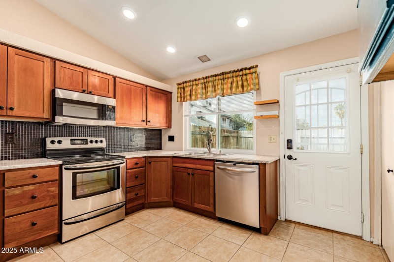 Fully Equipped Kitchen Amenities