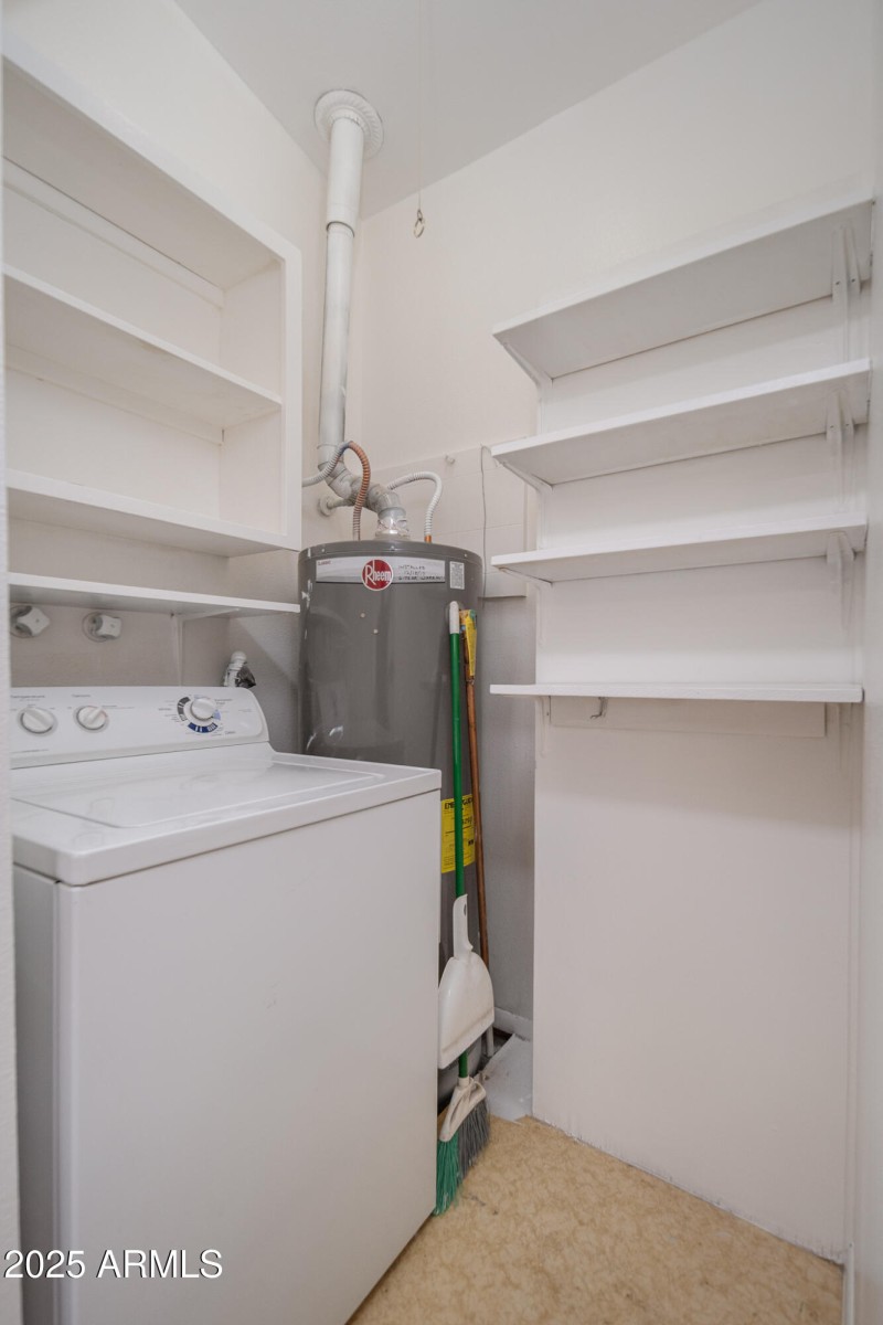 07_Laundry2-Pantry_01