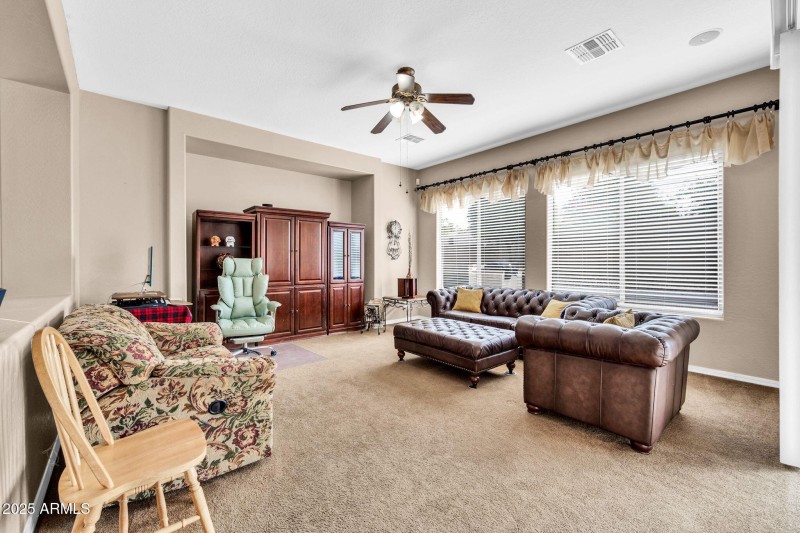 2251 W Clearview Trl-9