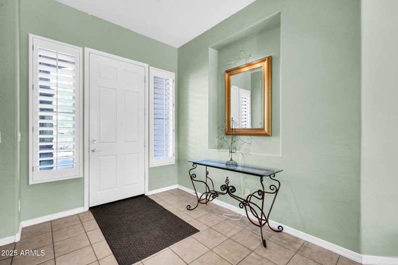 2251 W Clearview Trl-11