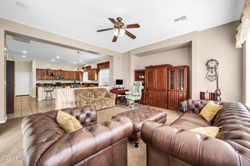 2251 W Clearview Trl-14