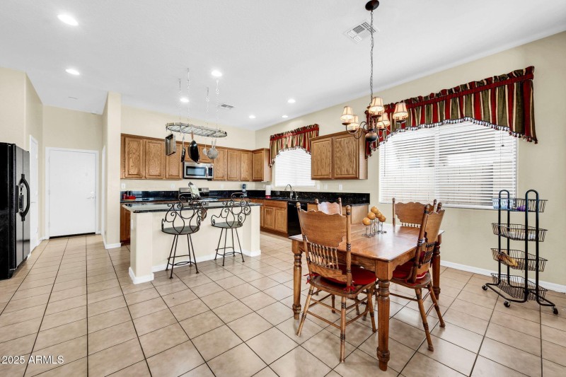 2251 W Clearview Trl-16