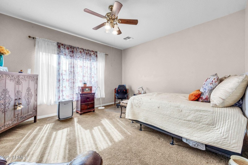 2251 W Clearview Trl-25