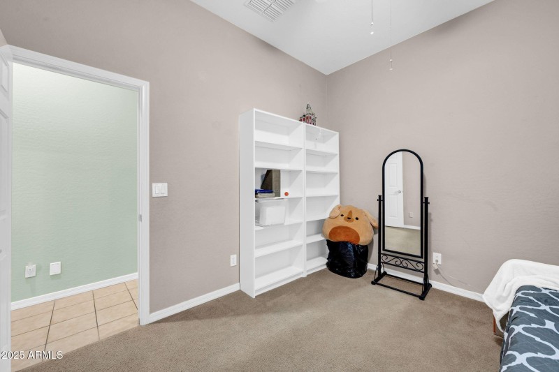 2251 W Clearview Trl-26