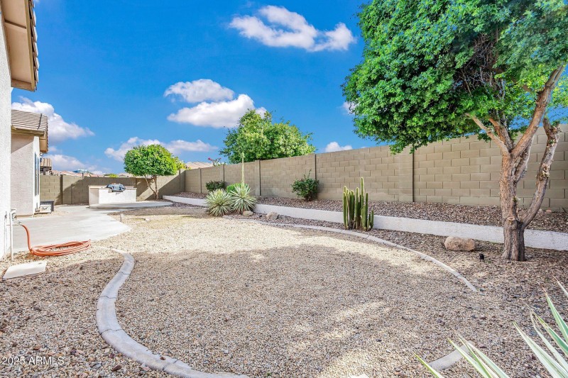 2251 W Clearview Trl-38