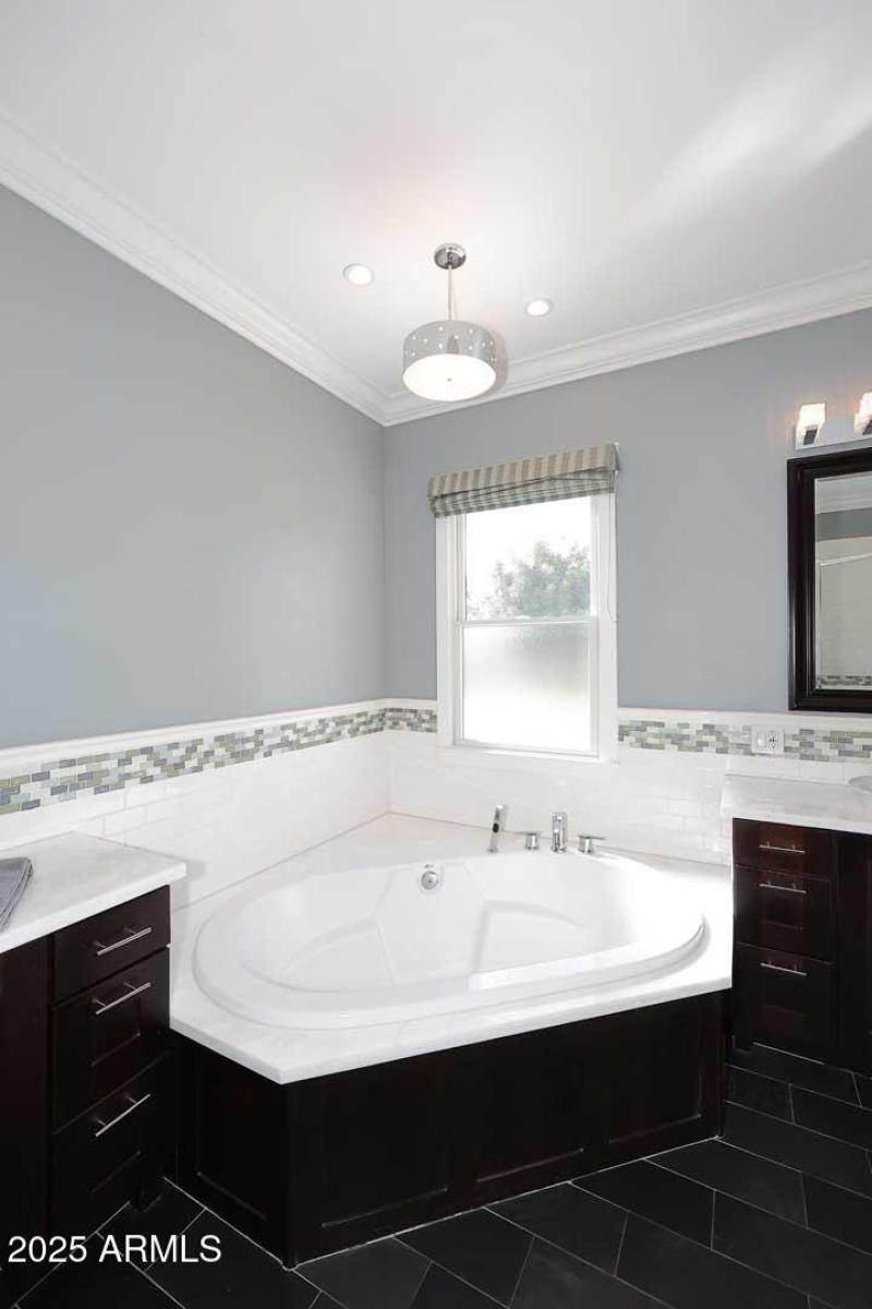 Primary Bath-Garden Tub