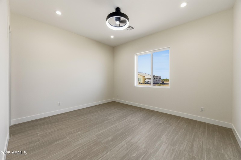 10039 N Burris Rd-133