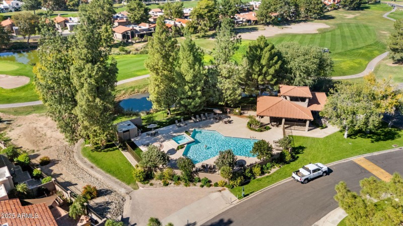 37-web-or-mls-11837-n-40th-pl