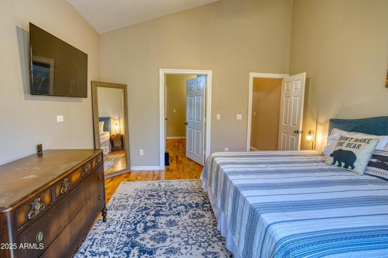 PAX_2522_AuroraHDR2019-edit