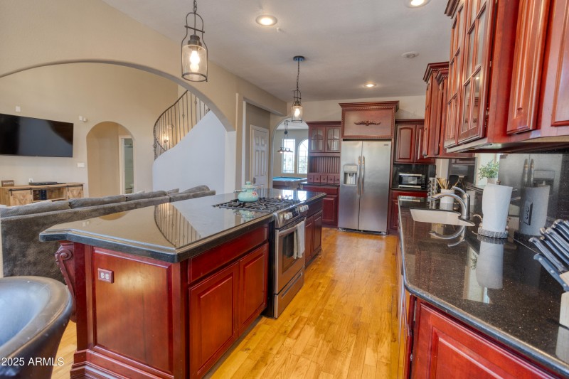 PAX_2555_AuroraHDR2019-edit