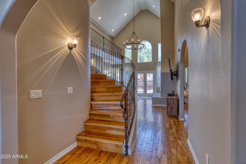 PAX_2594_AuroraHDR2019-edit