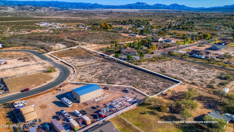 Plenty of room fo several buildings