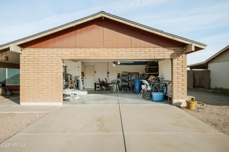 garage
