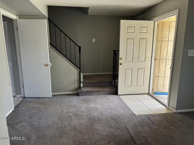 7FCC01F0-9194-4A00-8DEB-B3252832C241_1_1