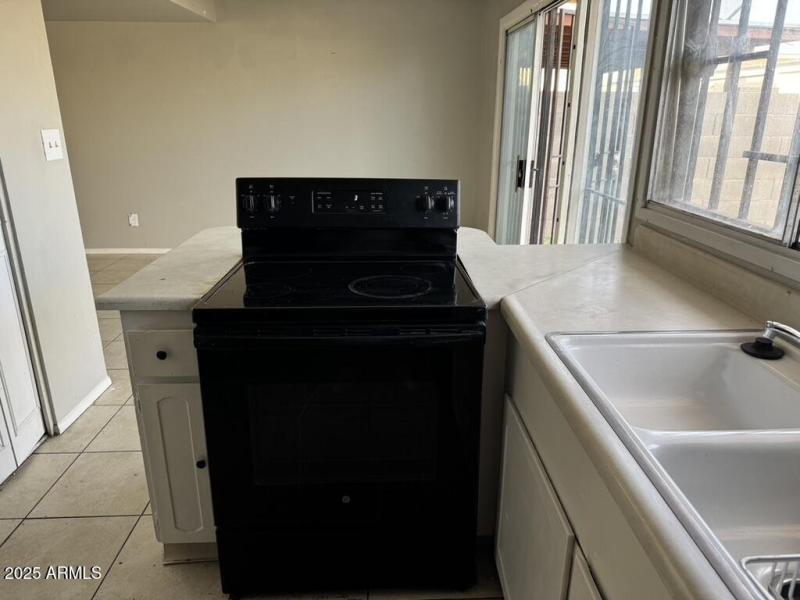 09BF755C-7EA6-4081-8844-4875BA8CDCB9_1_1