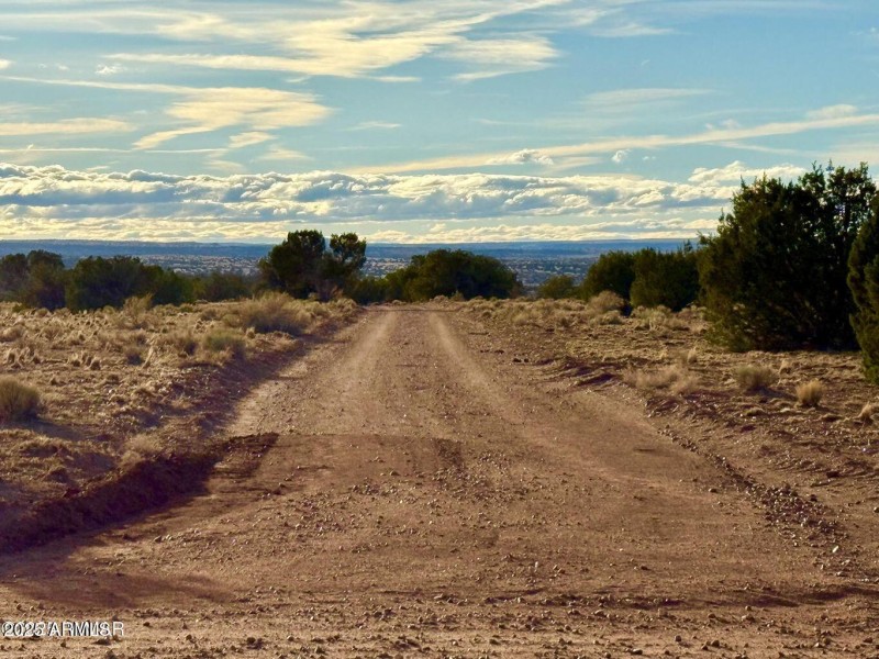 20251118075036935414000000-o