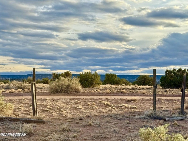 20251118081132964591000000-o